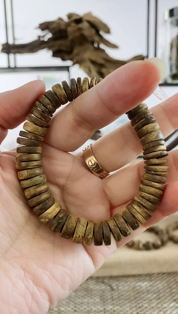 沉香手串睿*海南一代苗老棋楠11+MM片片珠单圈