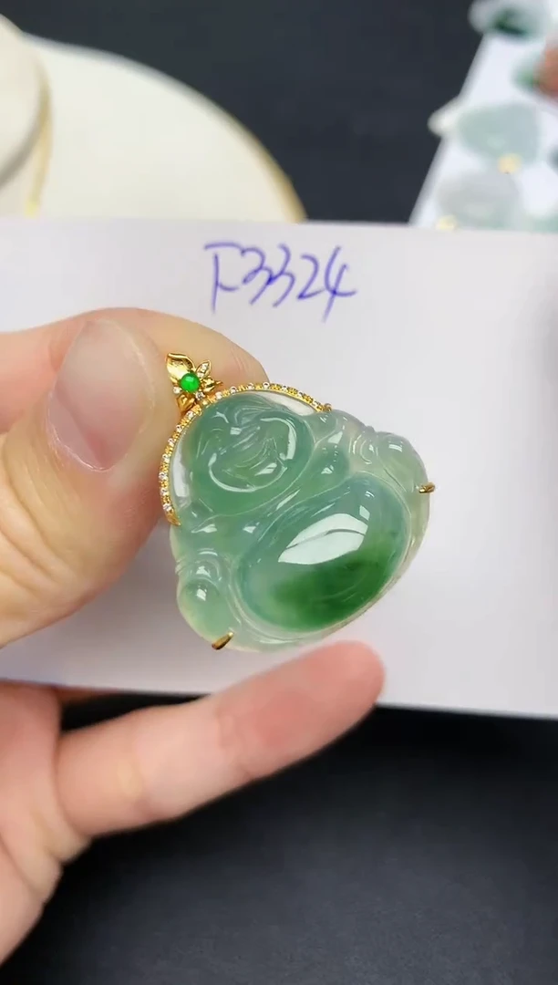 颈饰18K金镶嵌翡翠天然缅甸A货翡翠百元以上9元证书费自理