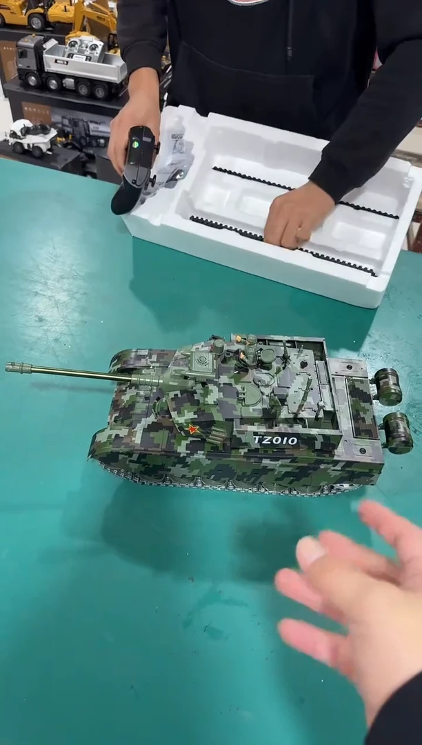 ?***?新品上新T2010坦克