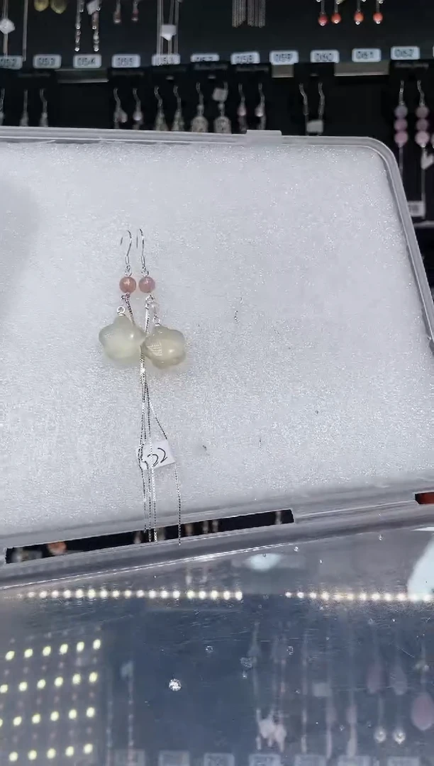 【闪购商品】紫晶耳饰银S925镶嵌周周周舟