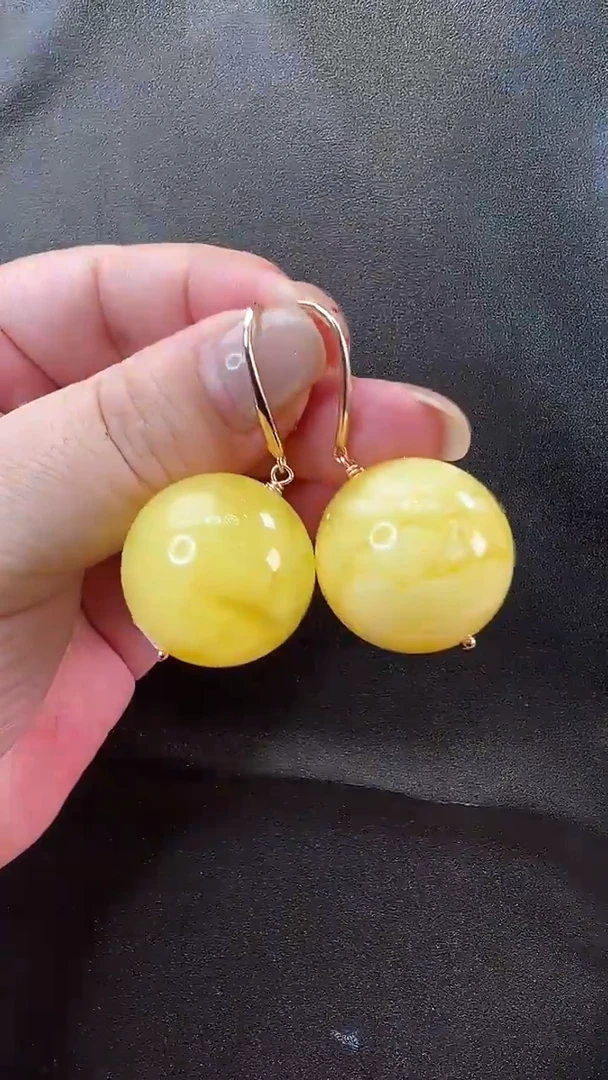 未镶嵌颈饰琥珀耳环