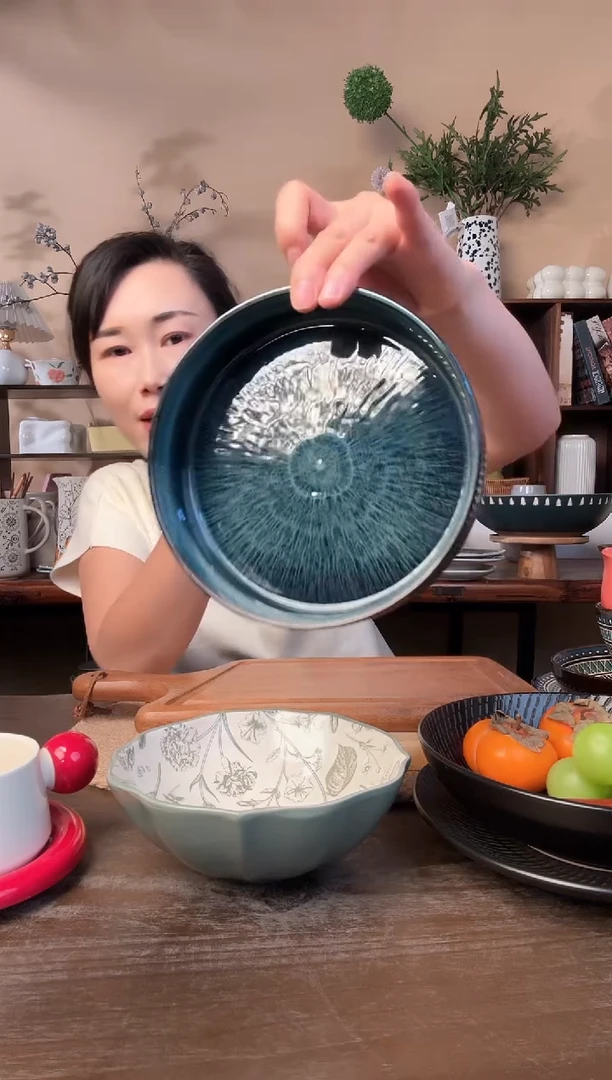 7英寸窑变线条深盘微瑕