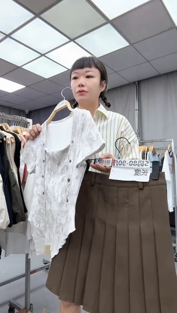 S大哥家漂亮衣服漂亮颜色
