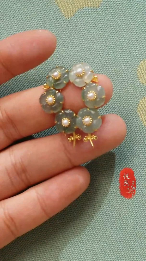 银S925镀金镶嵌翡翠耳钉一枝梅耳钉