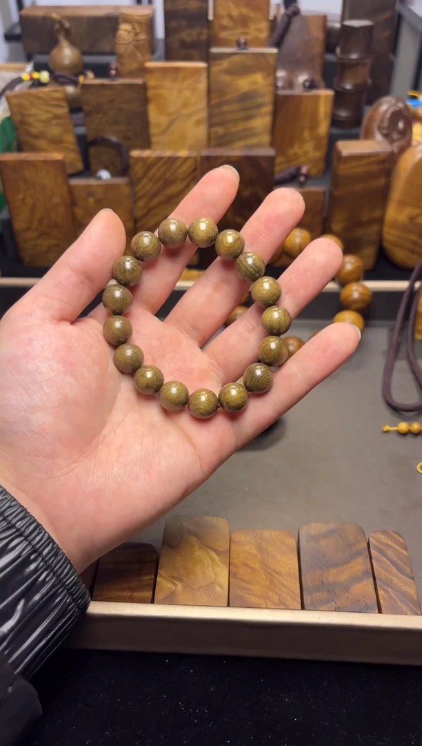 【闪购商品】楠木（金丝楠）其他1.2阴沉绿手串109