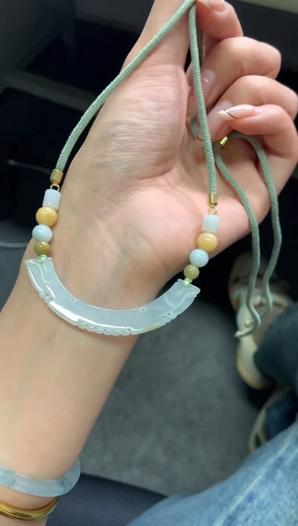 【闪购商品】翡翠颈饰未镶嵌玉璜-编绳