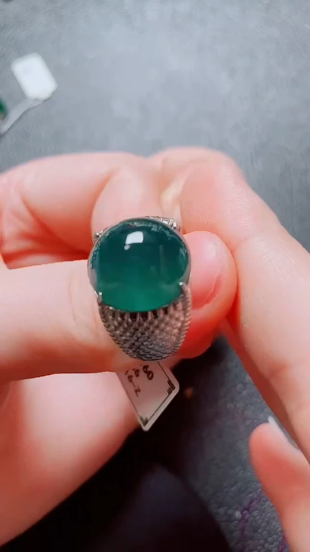 翡翠戒指银S925镶嵌1111