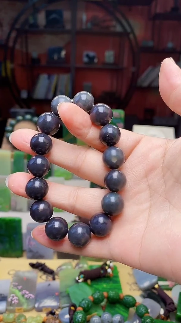 和田玉未镶嵌把件169