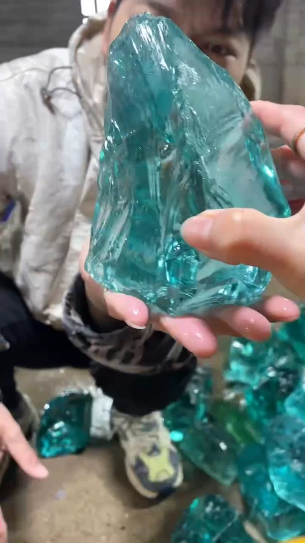 新疆五彩石原石摆件