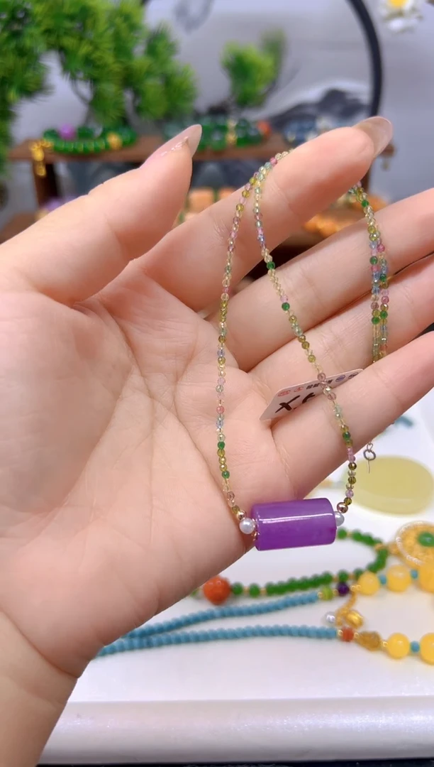 翡翠未镶嵌颈饰X532