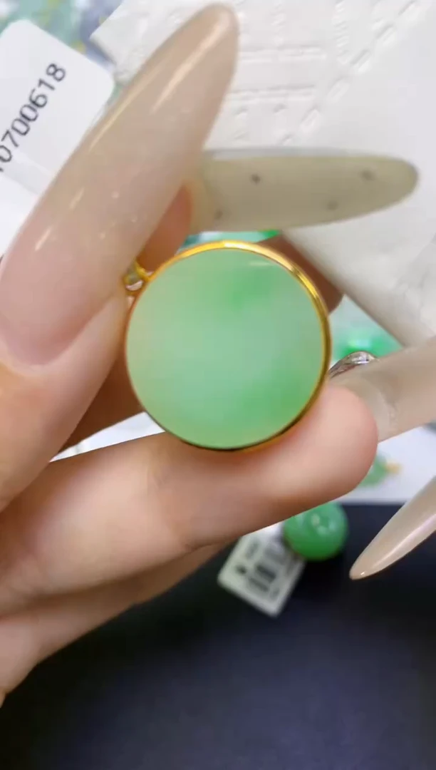 颈饰未镶嵌翡翠天然缅甸翡翠A货百元以上9元证书费自理