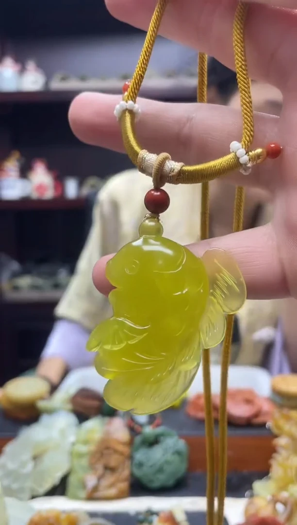 未镶嵌岫玉吊坠·
