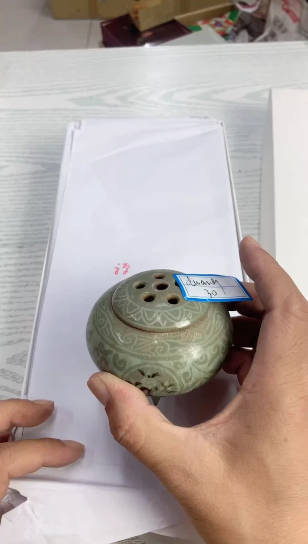 手工艺品琉璃当****g默认微瑕，no退no换，介意勿拍