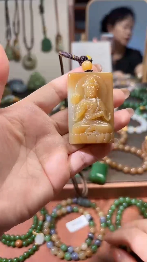 颈饰未镶嵌和田玉1
