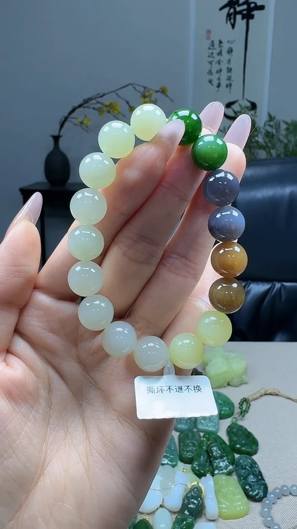 未镶嵌和田玉挂件12