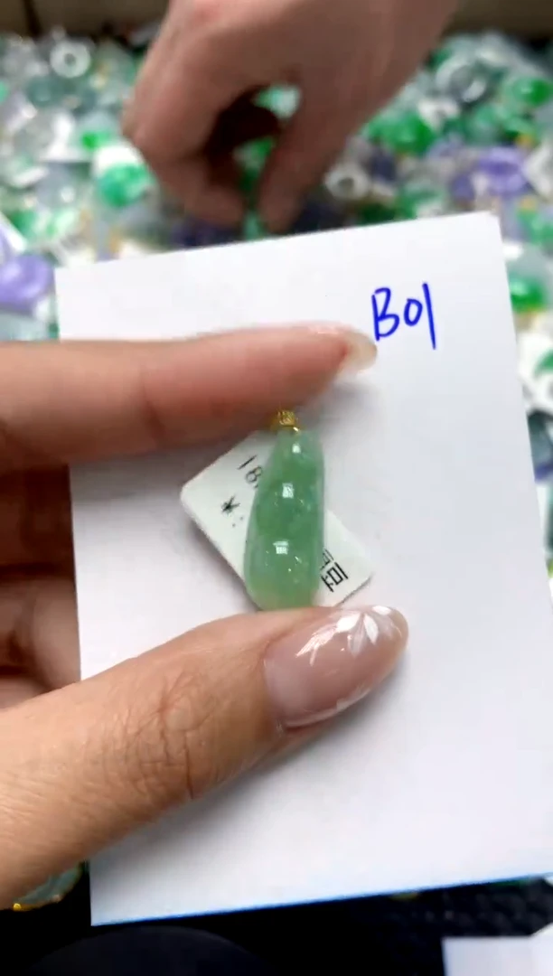 【闪购商品】翡翠颈饰18K金镶嵌111111111111111111