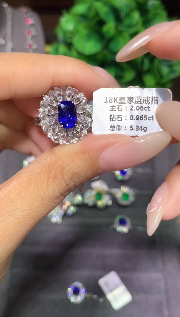 戒指蓝宝石18K金镶嵌2.06CT
