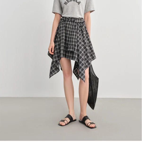 独束大码女装不规则格纹半身裙复古黑白撞色高腰A字裙25DS82773