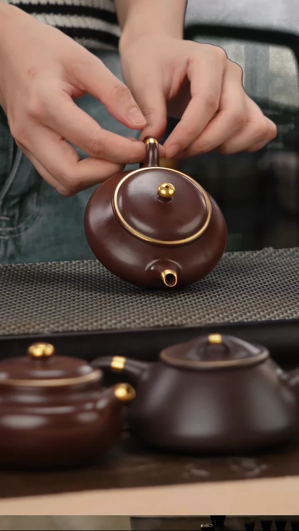 茶壶紫砂四号井茄皮紫泥描金明炉140cc