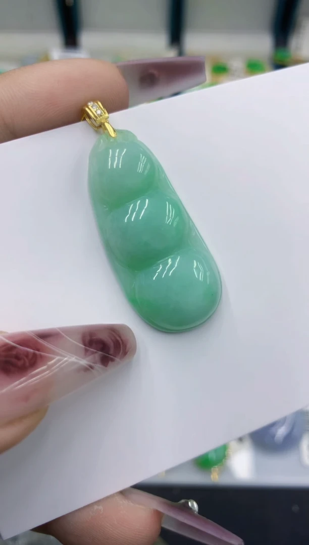 颈饰未镶嵌翡翠111111