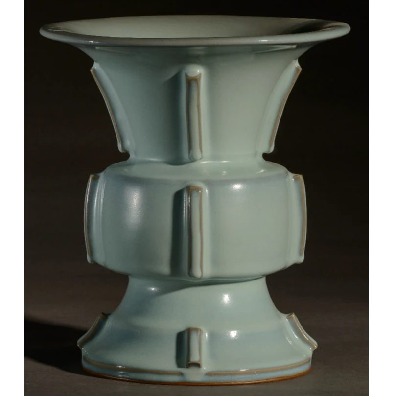 【国瓷臻选-钧瓷专场】出戟尊 （小）