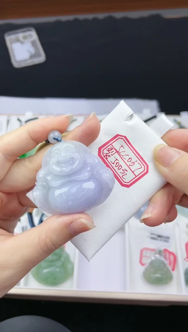 翡翠未镶嵌颈饰孤品5CC067紫中佛左手微裂送同款绳子
