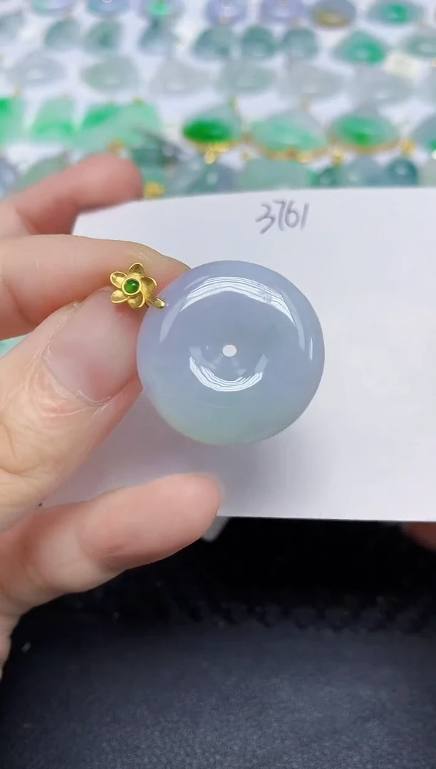 翡翠未镶嵌颈饰天然缅甸翡翠A货