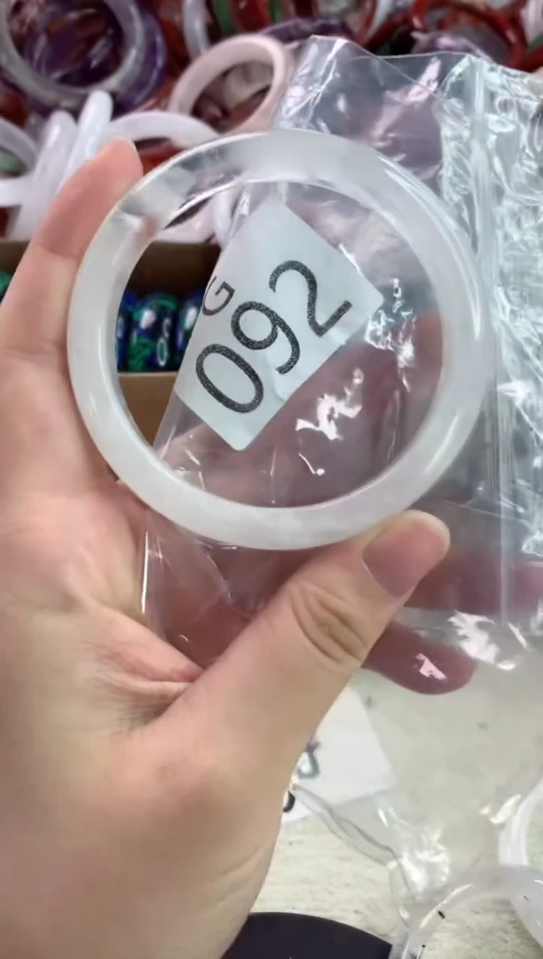 水晶手镯未镶嵌G092-60+