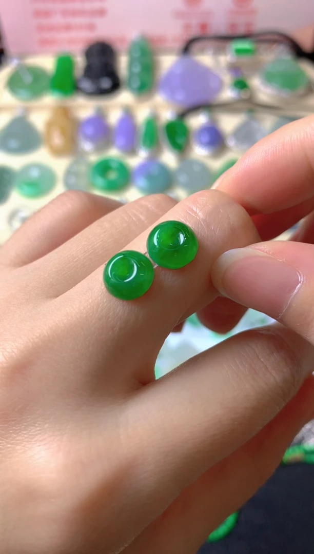 未镶嵌定制翡翠开***天裸玉（客户意向镶嵌）