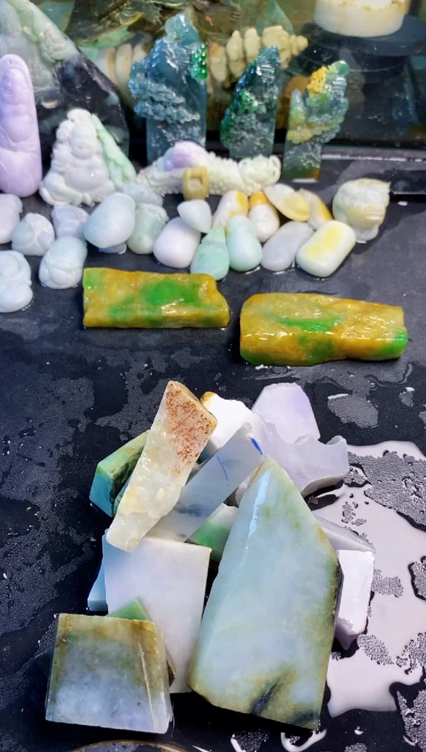 颈饰未镶嵌翡翠天然翡翠079