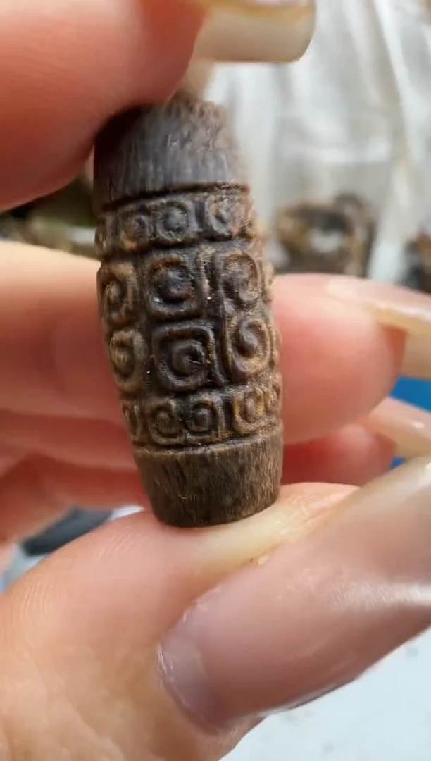 沉香吊坠天珠吊坠多样性发一