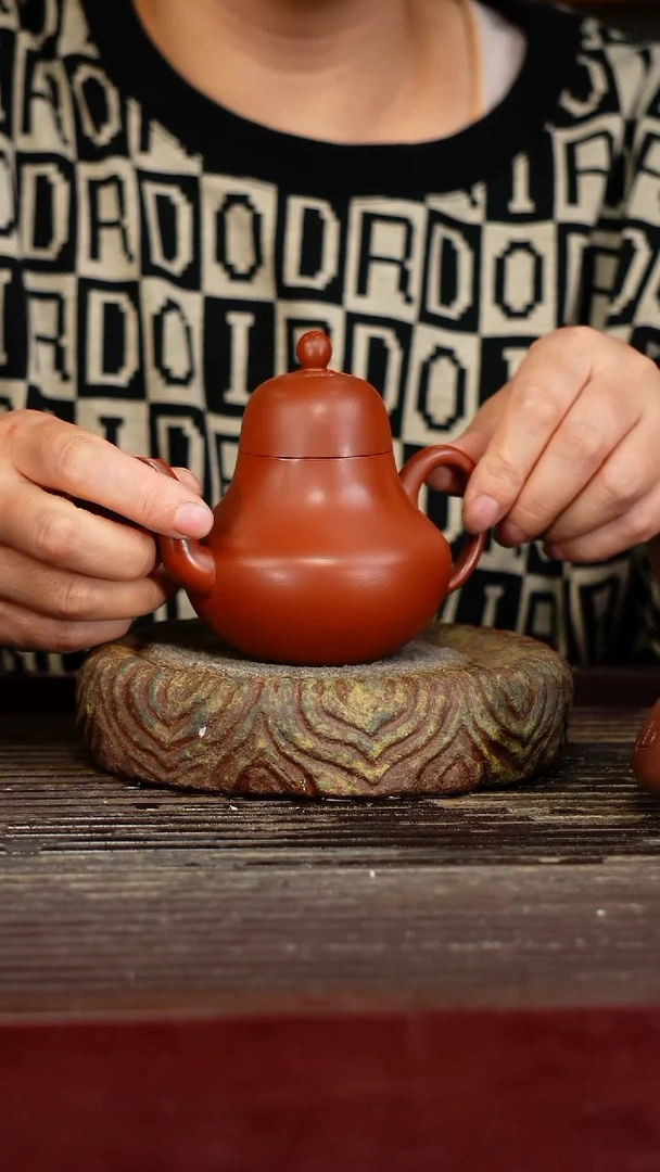 宜兴原矿紫砂壶茶壶宜兴原矿紫砂壶茶壶200C