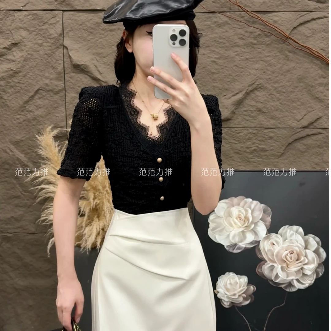 范范力推--设计款镂空微透蕾丝边衬衣欧货夏季上新高级感V领上衣