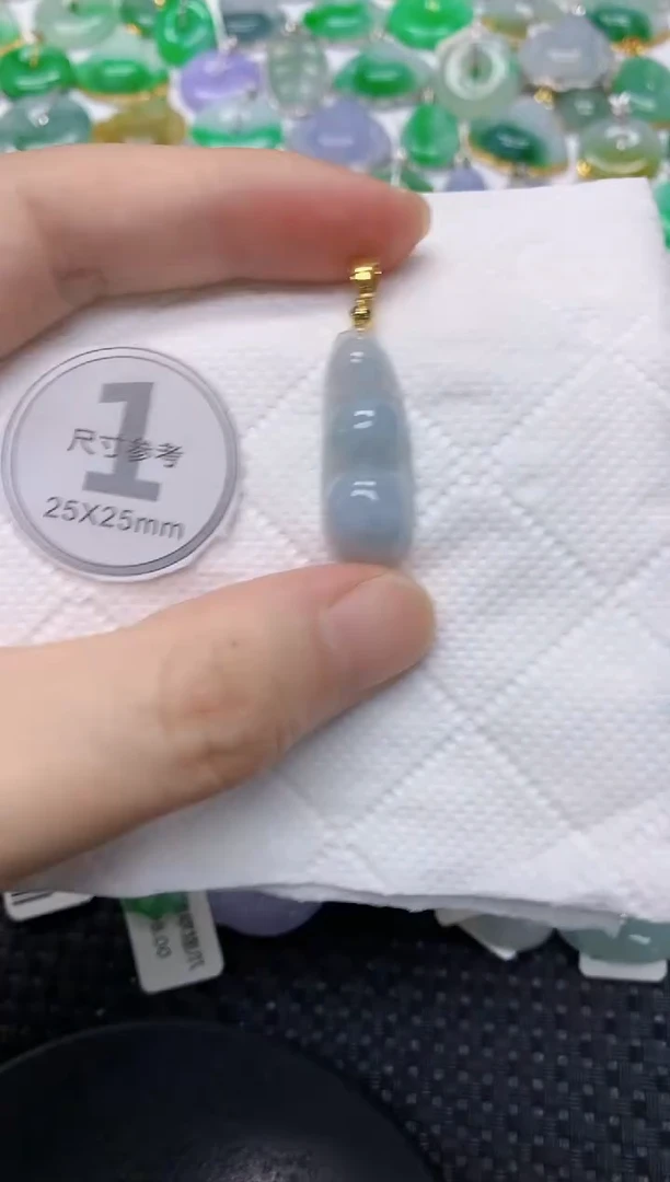 翡翠未镶嵌颈饰111111111