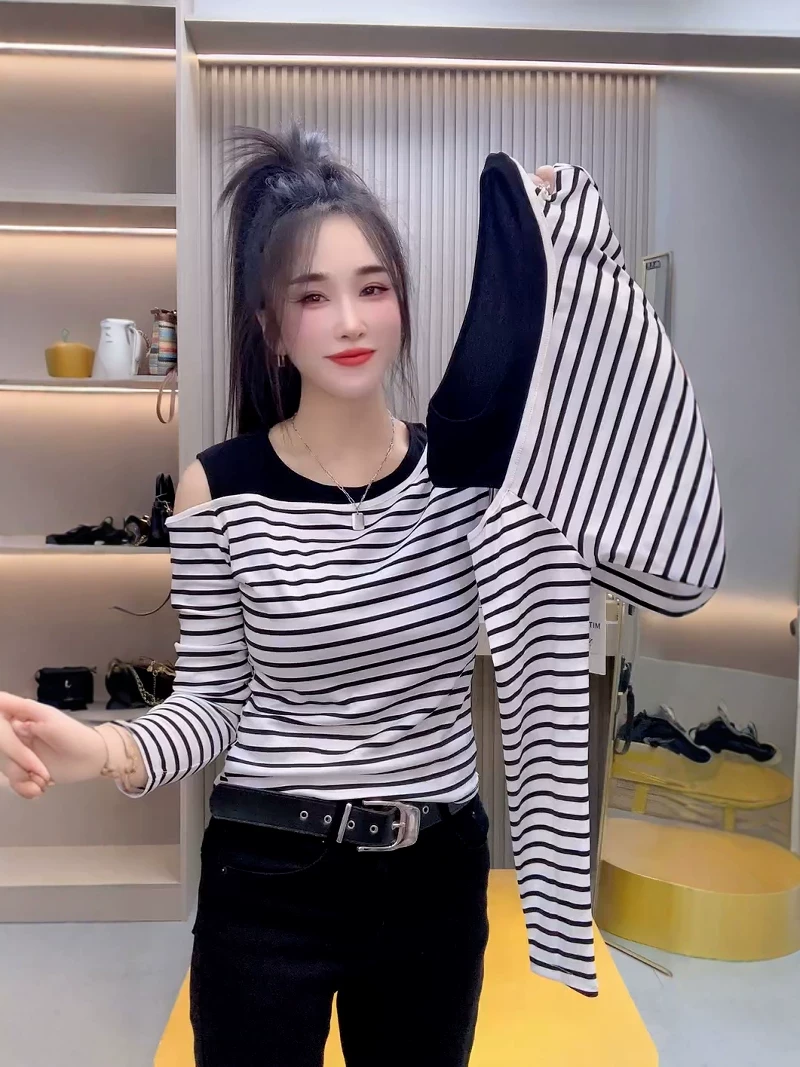 欧货设计感撞色拼接条纹长袖T恤女秋季款修身显瘦不规则露肩上衣