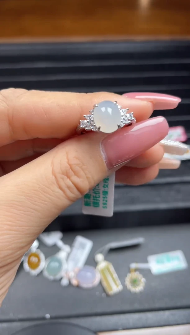 银S925镶嵌戒指翡翠天然翡翠A货