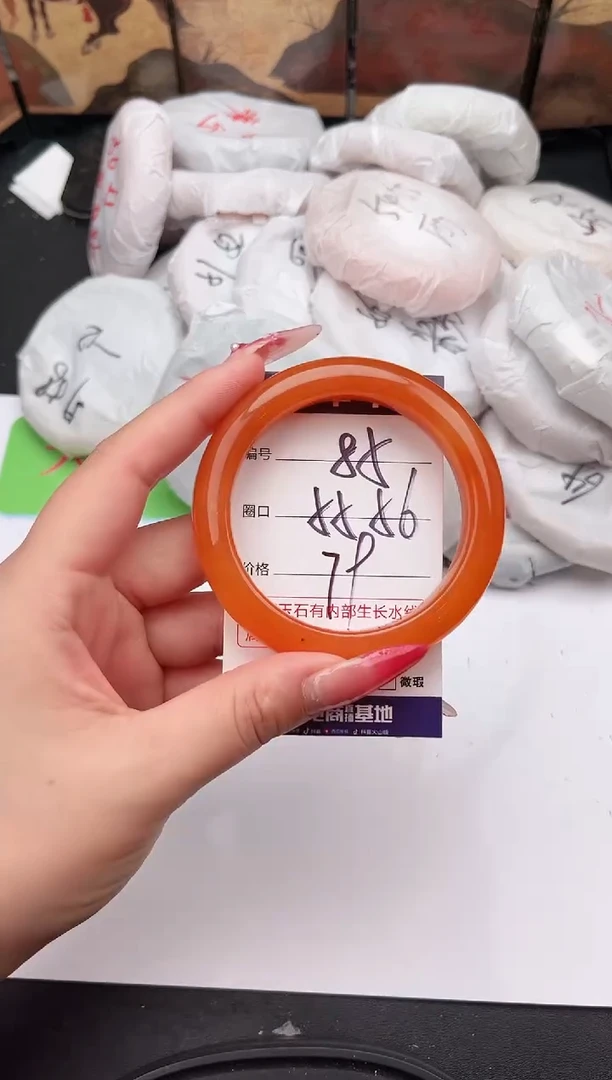 未镶嵌手镯石英质玉85    55-56