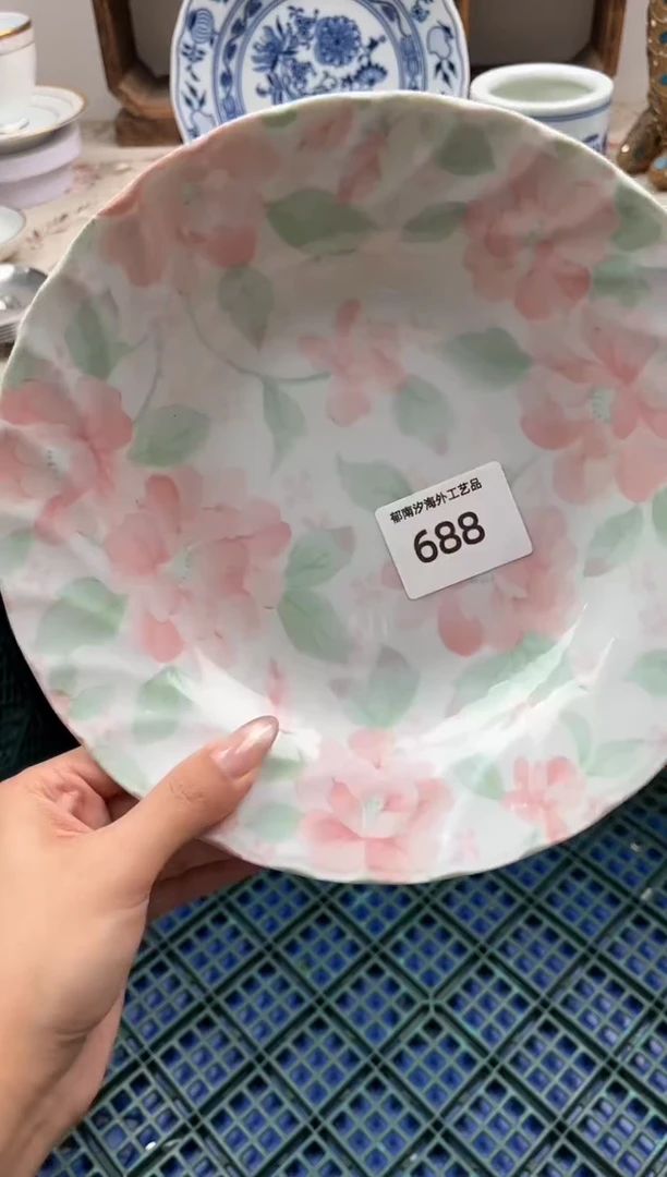 瓷片地**掉L         688