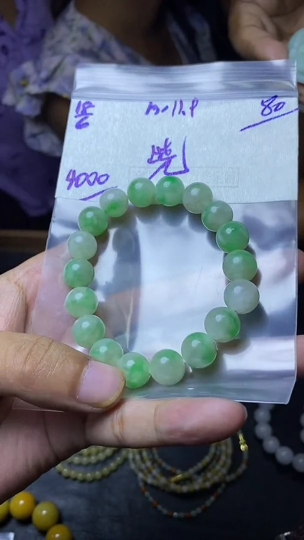 定制翡翠未镶嵌晓翡翠毛货抛光拍一发一