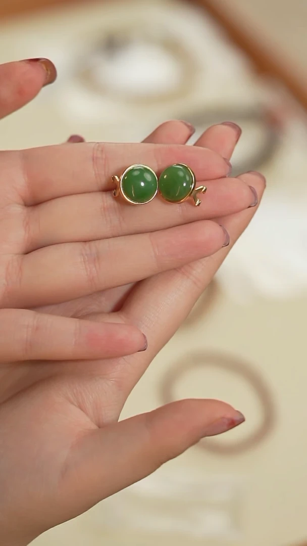 【闪购商品】和田玉耳扣未镶嵌【云边】碧玉和田 耳扣（多样性发货）