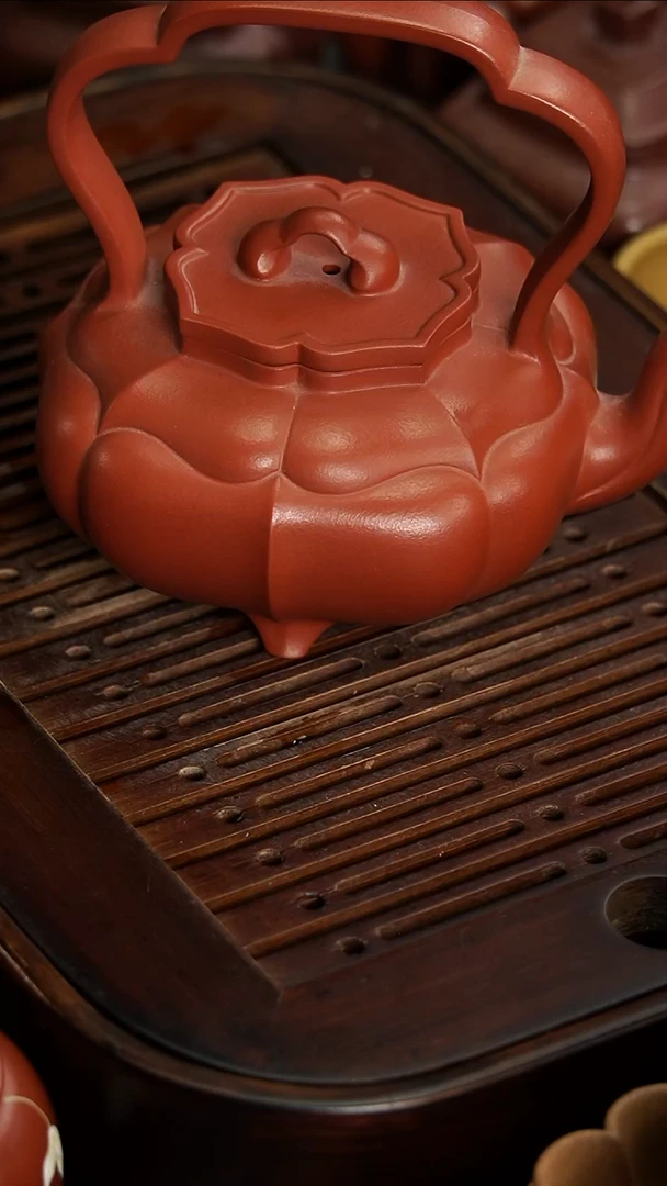 茶壶紫砂吉*宜兴紫砂提梁壶