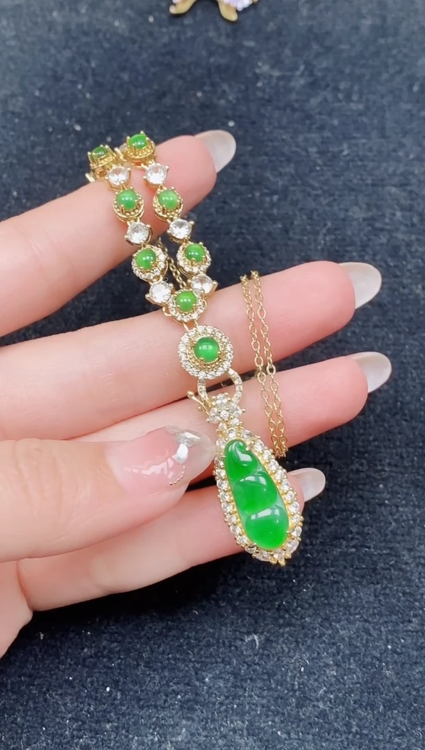 颈饰未镶嵌翡翠天然A货翡翠 保A保真