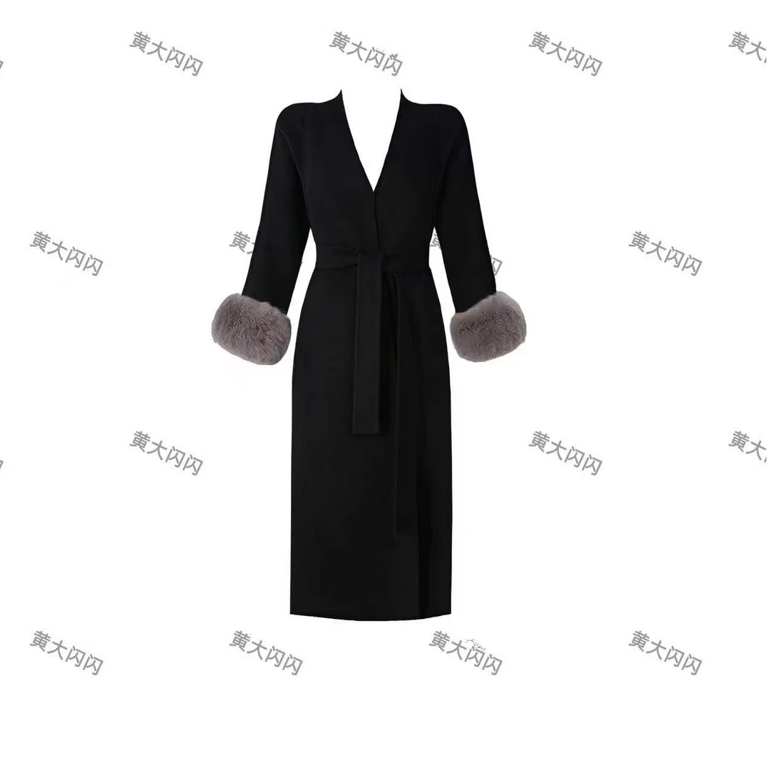 【新店请到黄大闪闪女装店1号】双面羊毛狐狸毛手袖呢子外套SSQ1353