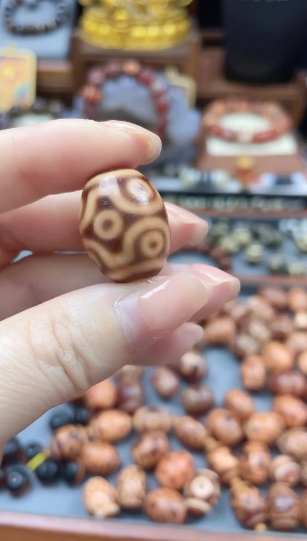 未镶嵌珠珠玛瑙/玉髓猫*七金蟾红肉高品金刚九眼-七七