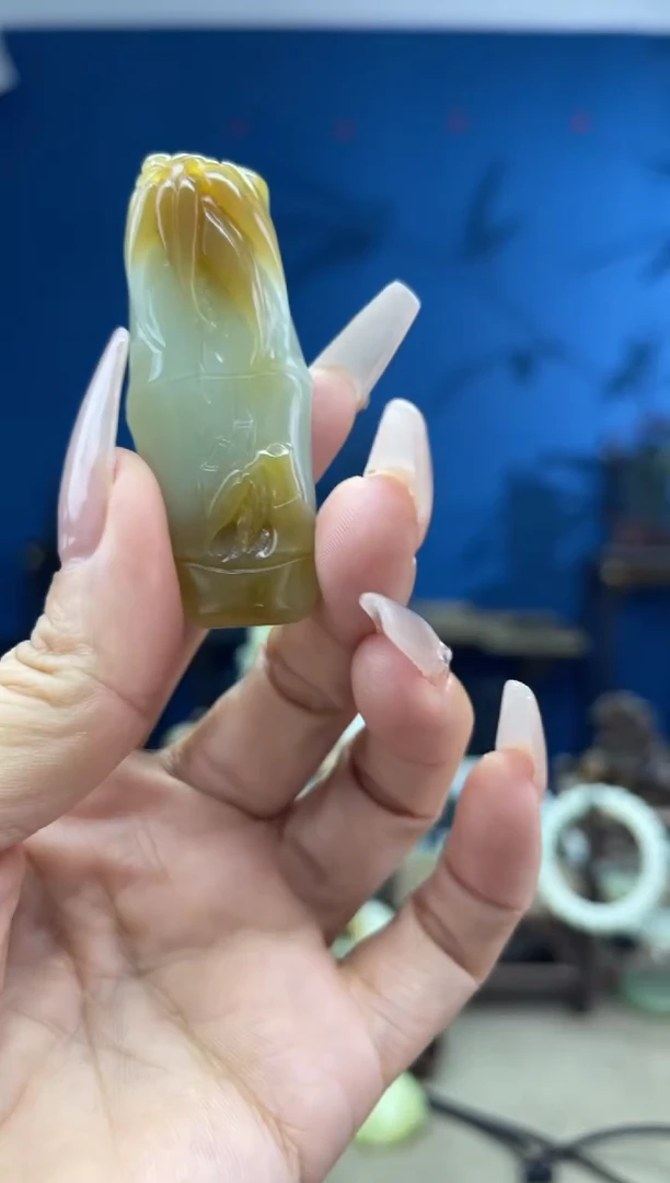 和田玉未镶嵌颈饰1