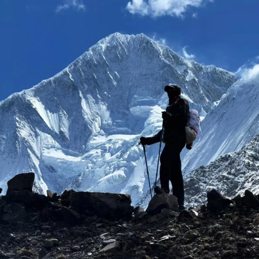 111 户外防风防雨男女同款羽绒服  99