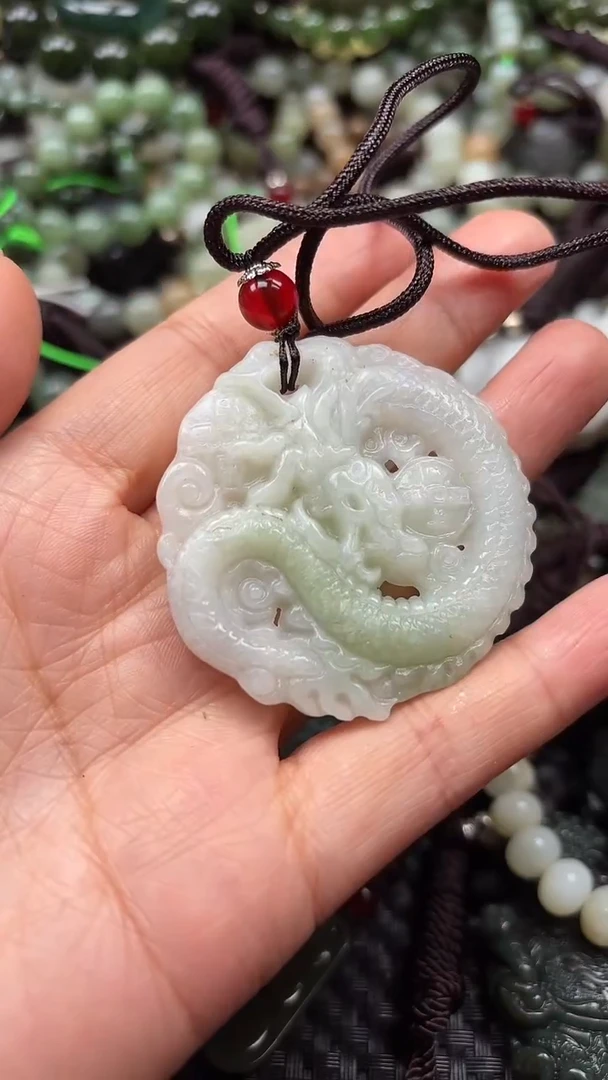 【闪购商品】和田玉颈饰未镶嵌.