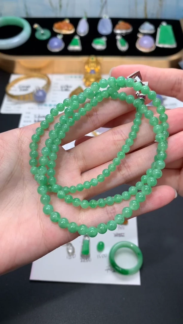 未镶嵌定制翡翠48小时鉴赏期 退货不扣服务费