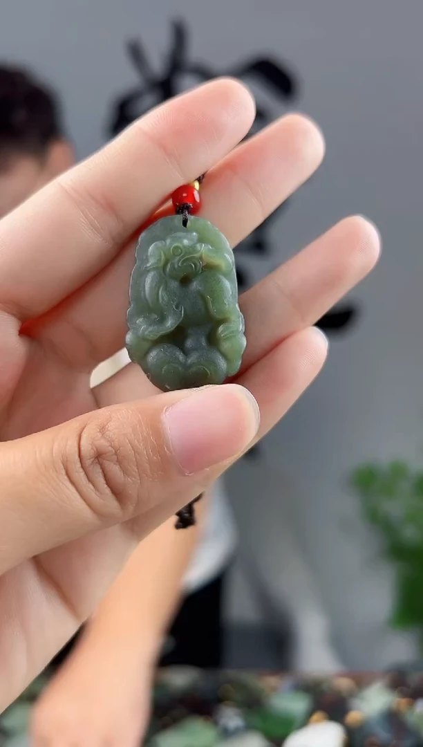 颈饰未镶嵌和田玉拍一发一，多样性发货