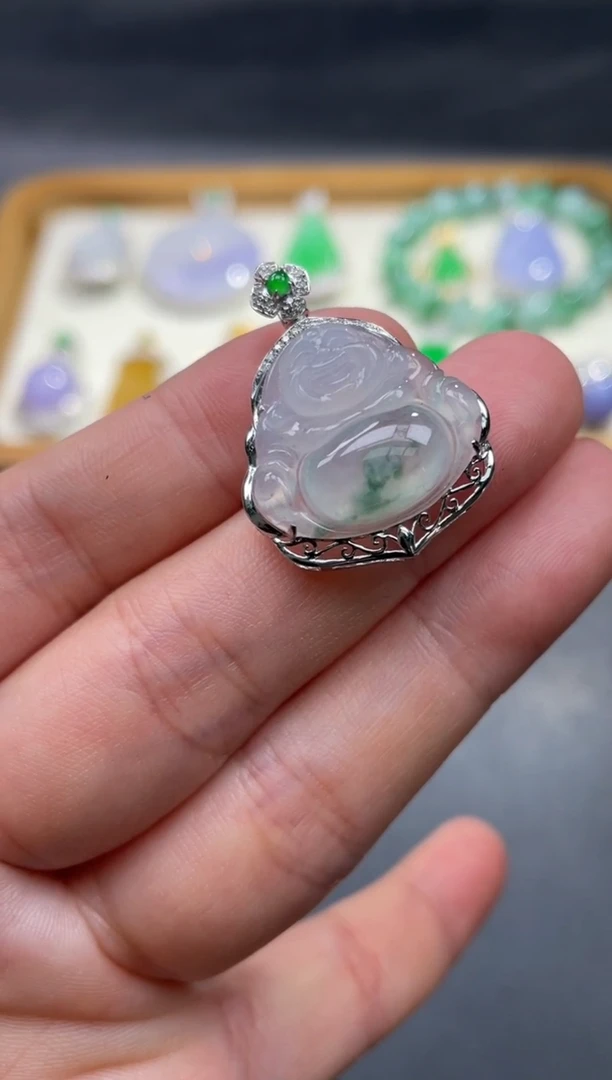 【闪购商品】翡翠颈饰18K金镶嵌80..........